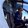 Zwischenlandung Crap Sogn Gion - Blick ins Cockpit mit Pilot Remo Niederer